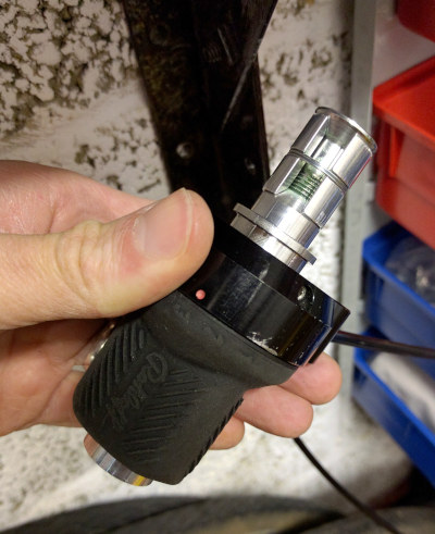 Hubbub adapter partly pushed into the Rohloff